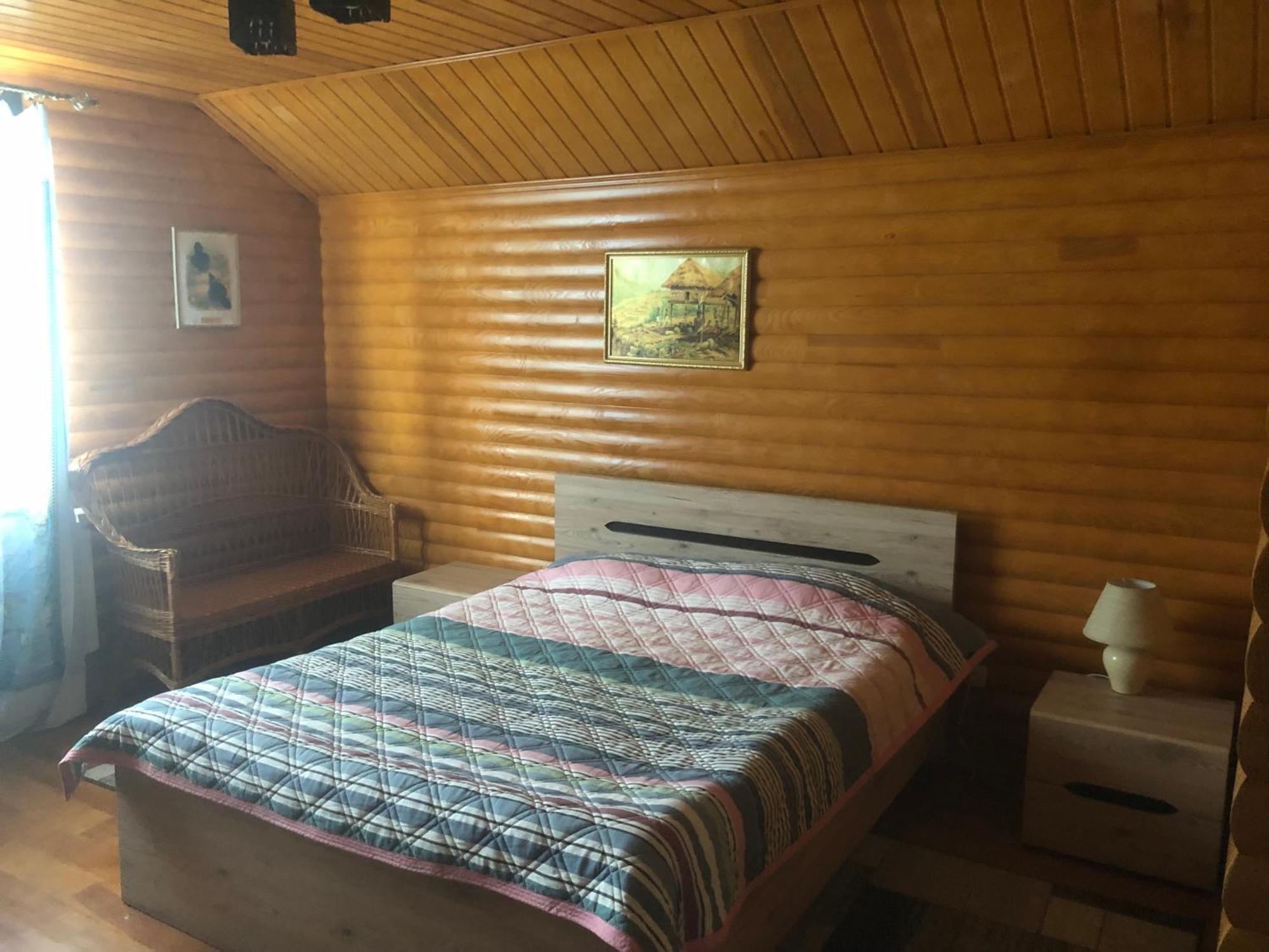 Parusa Maklaia Baturyn المظهر الخارجي الصورة
